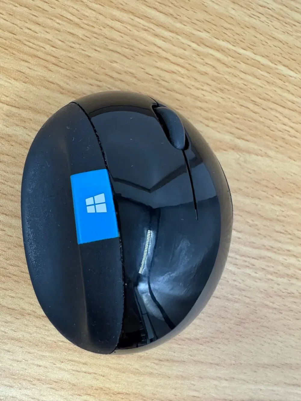 Microsoft Sculpt 1560 Ergonomic mouse wireless USB receiver